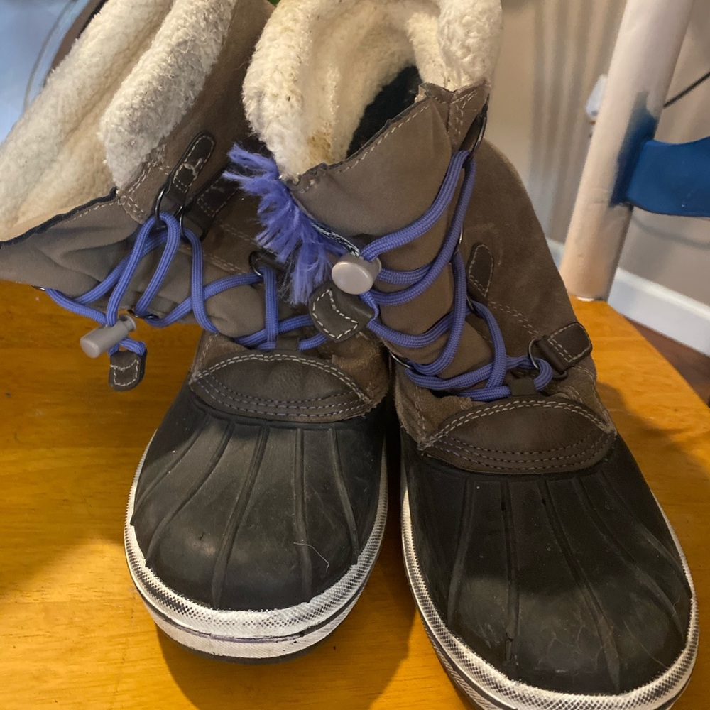 Winter boots
